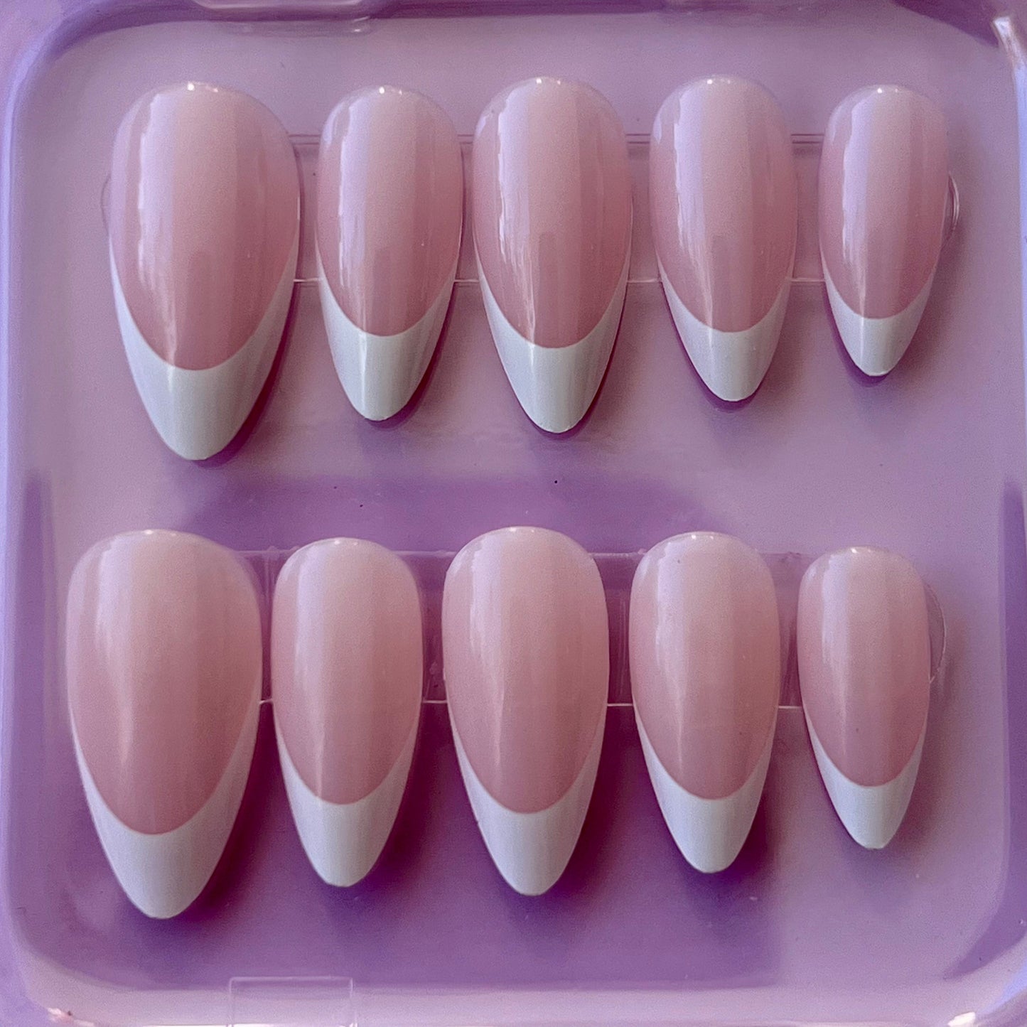 Press-On Nails – French Stiletto 🤍✨