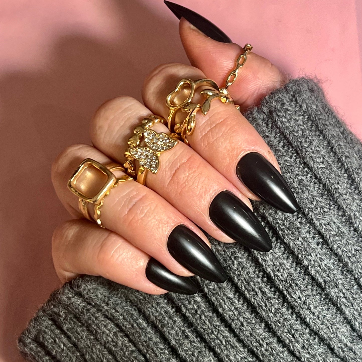 Press-On Nails â Black Stiletto đ€âš