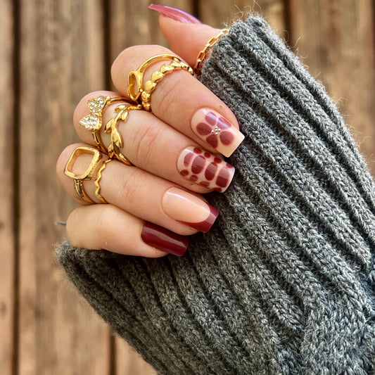 Press-On Nails – Art Déco Bordeaux 🍷✨