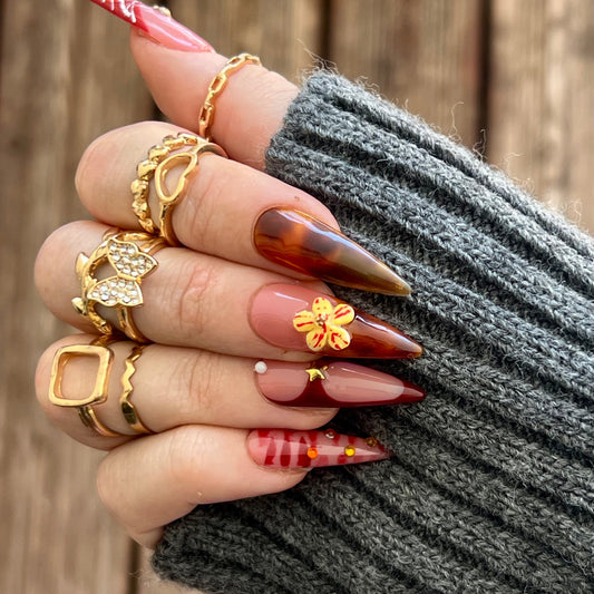 Press-On Nails – Wild Flowers 🌼🍂